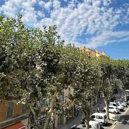 Cozy Bright Downtown With Balcony & Wi-fi * Hyères